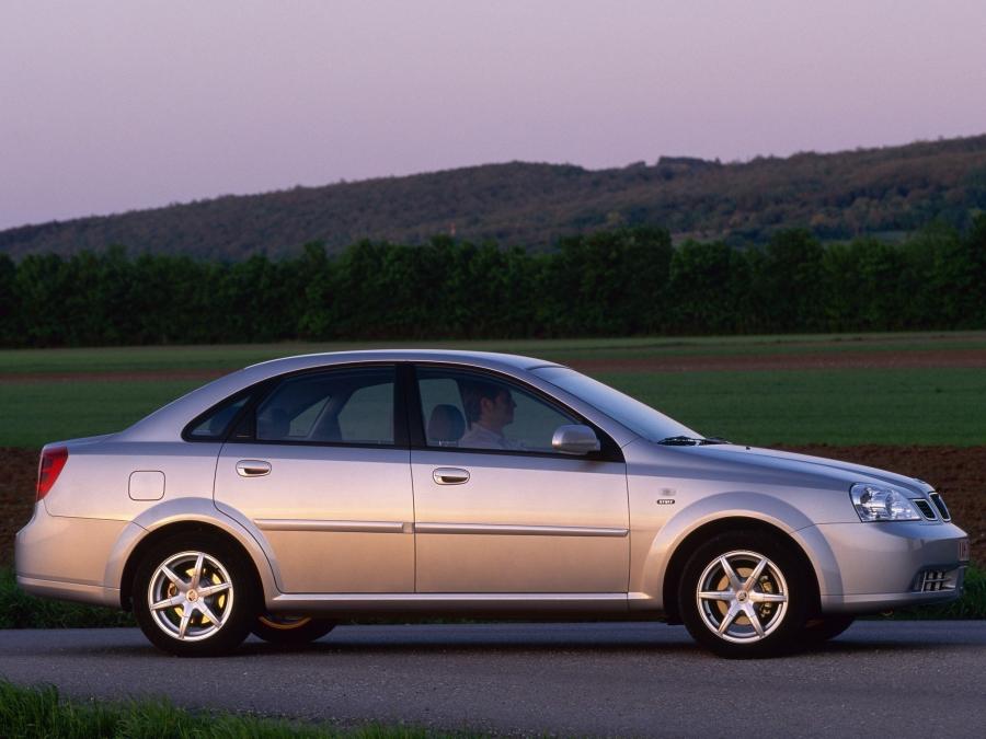  Daewoo Nubira Sedan 2003 года  (фото 6 из 16)